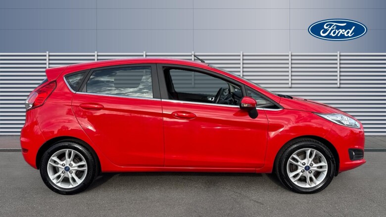 Ford Fiesta 1.25 82 Zetec 5dr Petrol Hatchback